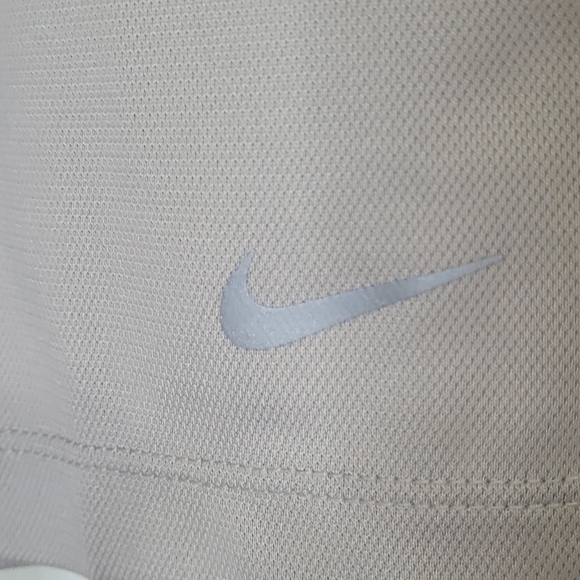 * Nike Women's MidRise DriFIT Attack Foldover Training Shorts Light Grey Size XL - Picture 12 of 15